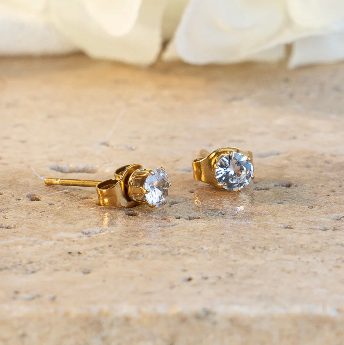 Aretes x3 Oro Laminado Ref Dior